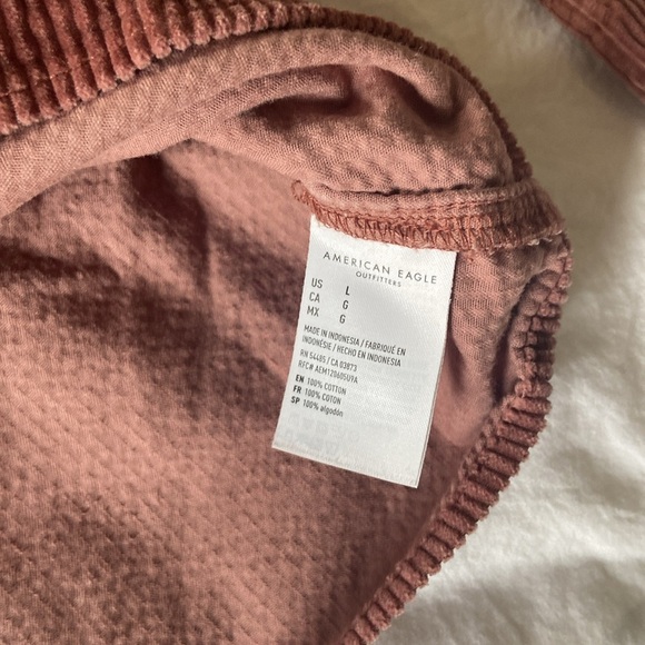 EUC AE Corduroy Cropped Button Up Shirt - Picture 7 of 7